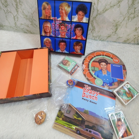 The Brady Bunch Party Game - Picture 8 of 15